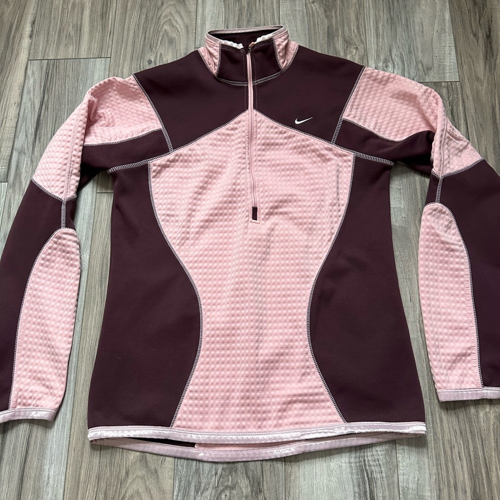 Women's Nike Therma-Fit 1/2 zip Sweatshirt with Pockets Pullover in Pink Size L